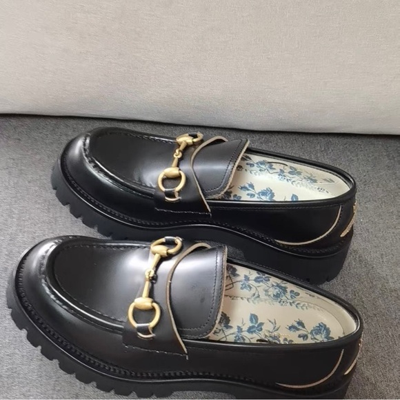 Gucci Black Loafers with Gold Accents - Picture 1 of 7